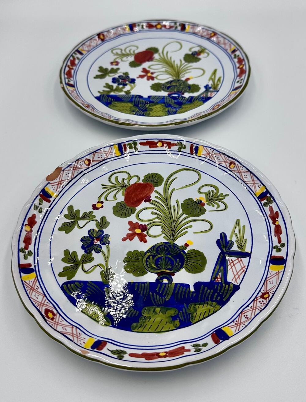 Italian Faenza “Garofano” Carnation pattern 7" Bread, Dessert, Salad Plate 2pc